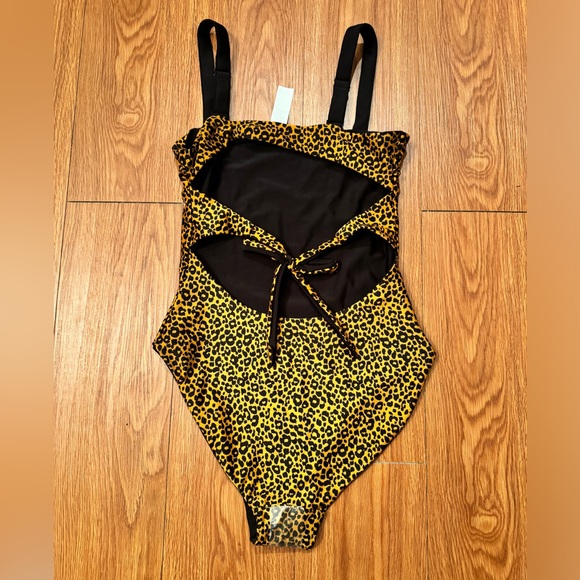 Old Navy black/leopard Reversible One-Piece Swimsuit - Picture 4 of 5